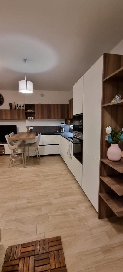 La Maison De Florina Милано Екстериор снимка