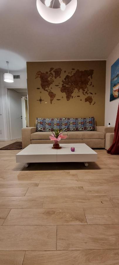 La Maison De Florina Милано Екстериор снимка